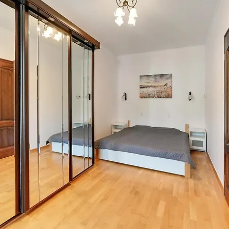 Dom Artysty Apartment